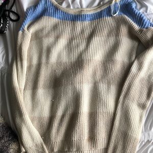 Grey and white ROXY sweater